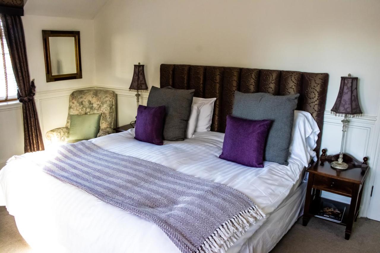 The Lord Bute Hotel Highcliffe Buitenkant foto